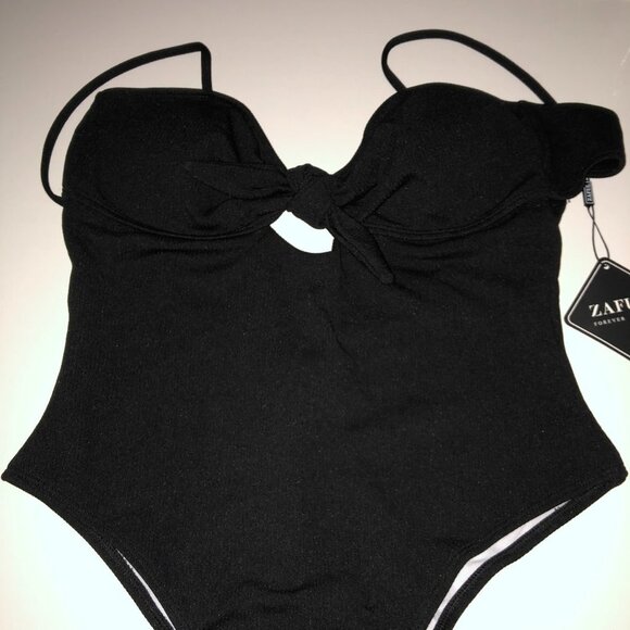 Zaful Crisscross Monokini One Piece Lined Low Back Swim Suit Black Size 8 - Picture 1 of 10